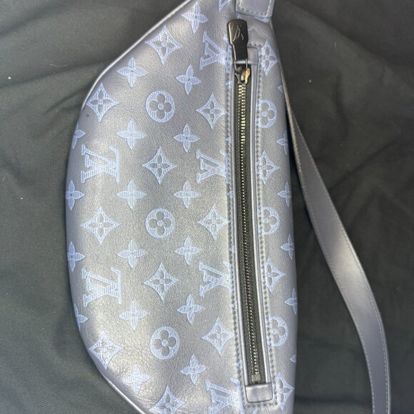 Louis Vuitton PM Shadow Monogram Discovery Bum Bag – Blue (Rare) - Picture 14 of 16
